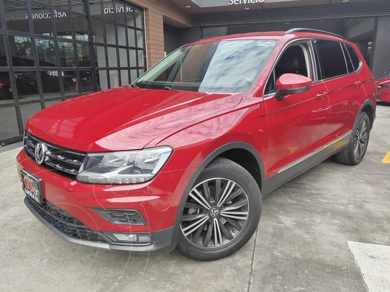 Foto Volkswagen Tiguan Comfortline 5 Asientos Piel usado (2019) color Rojo financiado en mensualidades(enganche $106,250 mensualidades desde $7,703)