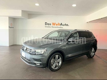 foto Volkswagen Tiguan 5p Highline L4/2.0/T Aut 7 pas usado (2018) color Gris precio $1,155,000