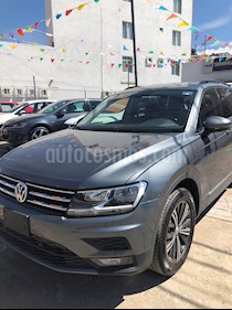 Volkswagen Tiguan Comfortline 7 Asientos Tela usado (2019) color Gris precio $440,000