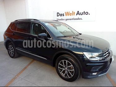 foto Volkswagen Tiguan Comfortline 7 Asientos Tela usado (2018) color Negro precio $395,000