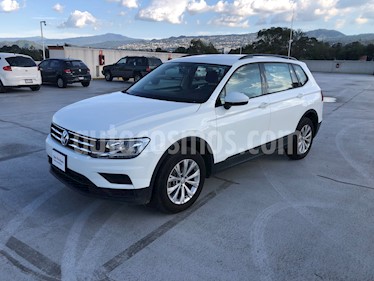 foto Volkswagen Tiguan Trendline Plus usado (2018) color Blanco precio $345,000