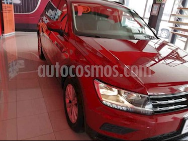 foto Volkswagen Tiguan Trendline Plus usado (2018) color Rojo precio $315,000