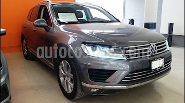 Foto venta Auto Seminuevo Volkswagen Touareg 3.0L V6 FSI Hybrid (2017) color Gris precio $920,000
