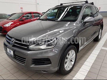 foto Volkswagen Touareg 5p V6/3.6 Aut usado (2014) color Gris precio $339,000