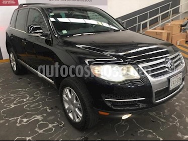Foto venta Auto usado Volkswagen Touareg 5p V8 Tiptronic A/A Clim 4x4 R-19 (2009) color Negro precio $225,000