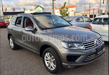 Foto Volkswagen Touareg 3.2L V6 usado (2016) color Gris Oscuro precio $490,000