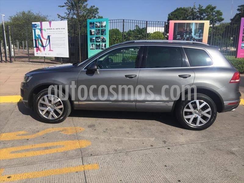Volkswagen Touareg V6/3.0/TDI AUT usado (2016) color Gris Oscuro precio $449,000