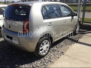 Foto venta Auto usado Volkswagen up! 5P 1.0 hig up! (2015) color Plata precio $178.400