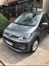 foto Volkswagen up! 5P 1.0 high up! usado (2019) color Gris precio $660.000