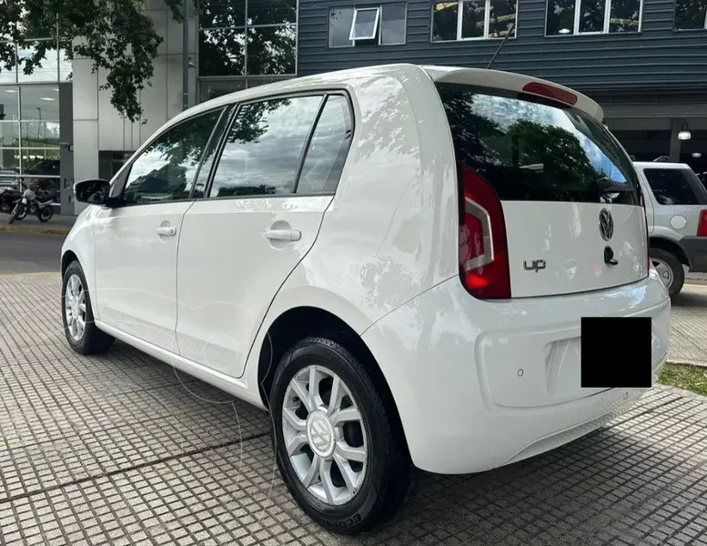Foto Volkswagen up! 5P 1.0 high up! usado (2016) color Blanco precio $13.999.000