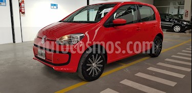 Volkswagen up! 5P 1.0 move up! usado (2014) color Rojo Flash precio $470.000