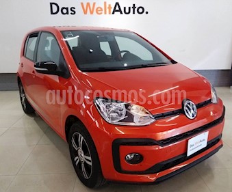 foto Volkswagen up! Connect usado (2018) color Naranja Metálico precio $180,000