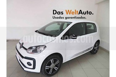 foto Volkswagen up! Connect usado (2018) color Blanco precio $164,702