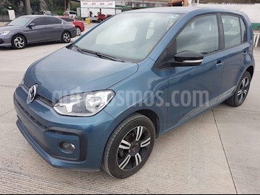 foto Volkswagen up! Connect usado (2018) color Azul Laguna precio $171,000