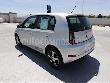 foto Volkswagen up! Connect usado (2018) color Plata precio $185,000