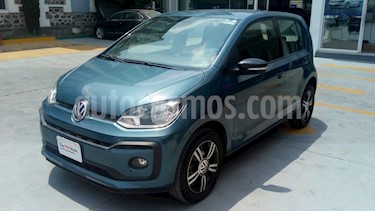 Volkswagen up! Connect usado (2018) color Azul Laguna precio $180,000