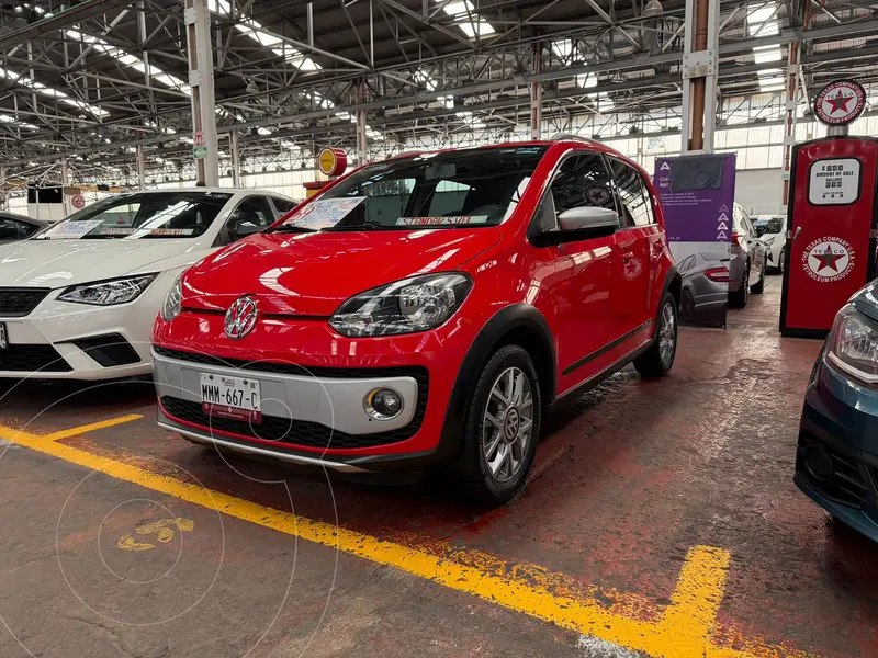 Foto Volkswagen up! cross up! usado (2016) color Rojo Flash financiado en mensualidades(enganche $42,500 mensualidades desde $3,700)