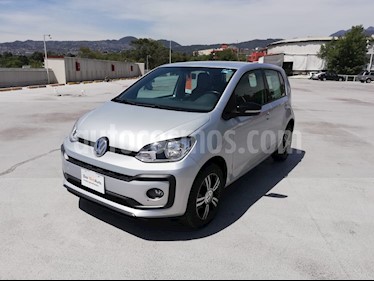 foto Volkswagen up! Connect usado (2018) color Plata precio $170,000