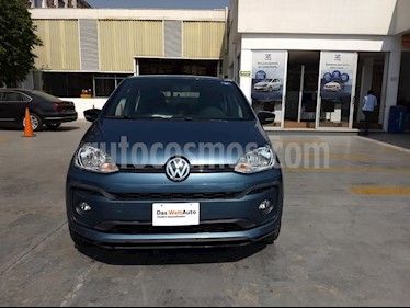 foto Volkswagen up! Connect usado (2019) color Azul Laguna precio $180,000
