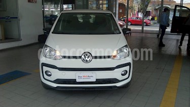 foto Volkswagen up! Connect usado (2018) color Blanco precio $180,000