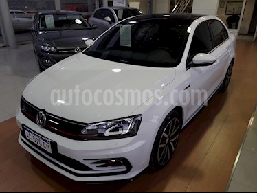 foto Volkswagen Vento GLI GLi 2.0 TSI DSG Nav usado (2018) color Blanco precio $1.650.000