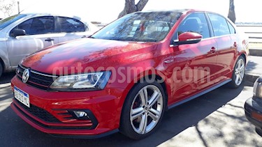 foto Volkswagen Vento GLI GLi 2.0 TSI DSG Nav usado (2017) color Rojo Tornado precio $1.290.000