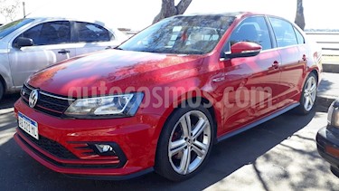 Foto venta Auto usado Volkswagen Vento GLI GLi 2.0 TSI DSG Nav (2017) color Rojo Tornado precio $1.150.000
