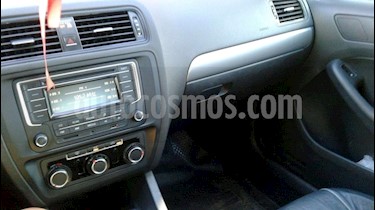 foto Volkswagen Vento 2.0 FSI Advance usado (2015) color Negro Universal precio $385.000
