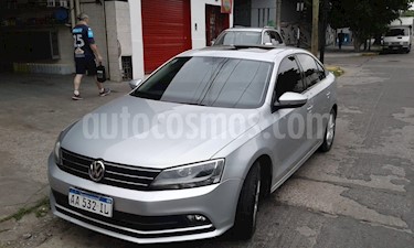 foto Volkswagen Vento 2.5 FSI Luxury usado (2016) color Plata precio $580.000