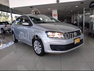foto Volkswagen Vento 4P STARLINE TM5 A/AC. MP3 R-15 usado (2018) color Plata precio $169,900