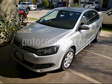 foto Volkswagen Vento Active usado (2014) color Plata Reflex precio $129,500