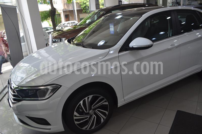 Foto Volkswagen Vento 1.4 TSI Highline Aut nuevo color Gris Platinium precio $3.850.000