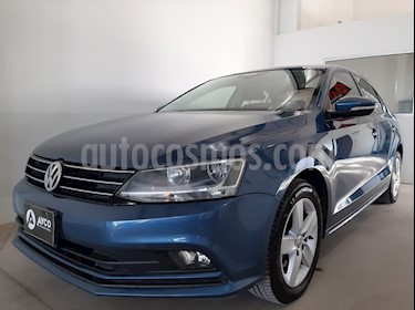 Volkswagen Vento 2.5 FSI Advance Plus usado (2015) color Azul Seda