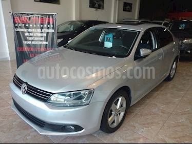 foto Volkswagen Vento 2.5 FSI Luxury Tiptronic usado (2011) color Gris Claro precio $650.000