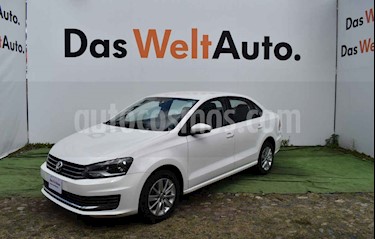 foto Volkswagen Vento Comfortline Aut usado (2018) color Blanco precio $188,498
