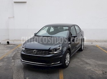 foto Volkswagen Vento Comfortline Aut usado (2018) color Gris precio $220,000