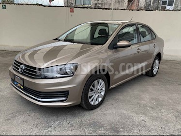 foto Volkswagen Vento Comfortline Aut usado (2019) color Beige precio $199,800