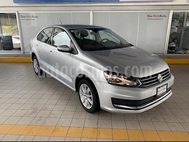 foto Volkswagen Vento Comfortline TDI usado (2019) color Plata Reflex precio $254,900