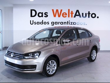 foto Volkswagen Vento Comfortline usado (2018) color Beige Metalico precio $203,000