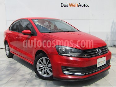foto Volkswagen Vento Comfortline usado (2017) color Rojo Flash precio $169,000