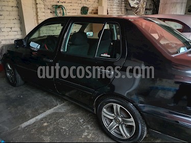 Foto Volkswagen Vento Europa L4,1.8i,8v A 2 1 usado (1997) color Negro precio u$s2,700