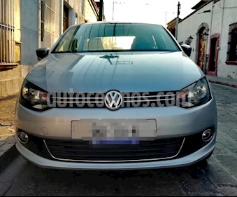 Foto Volkswagen Vento Highline TDI usado (2014) color Plata precio $140,000