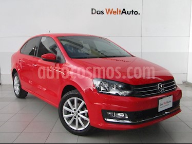 Foto venta Auto usado Volkswagen Vento Highline (2018) color Rojo Flash precio $223,000