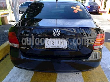 foto Volkswagen Vento Highline usado (2015) color Negro precio $140,000
