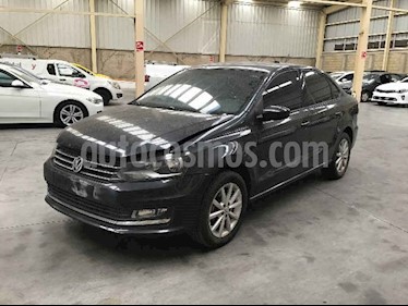 Volkswagen Vento 4p Highline L4/1.6 Man usado (2018) color Negro precio $107,000