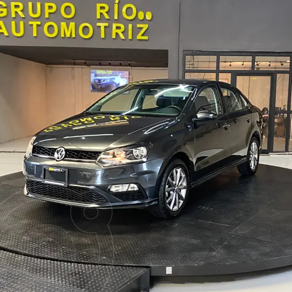Foto Volkswagen Vento Comfortline Plus usado (2021) color Gris Oscuro precio $239,000