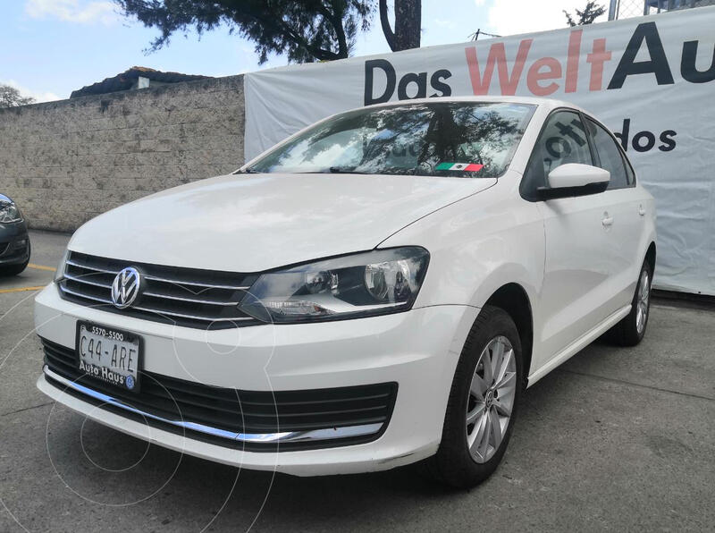 Foto Volkswagen Vento Comfortline usado (2018) color Blanco precio $205,000