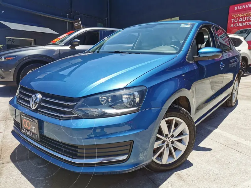 Foto Volkswagen Vento Comfortline usado (2018) color Azul Acero precio $240,000