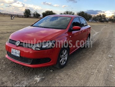 foto Volkswagen Vento Active usado (2014) color Rojo Flash precio $126,000
