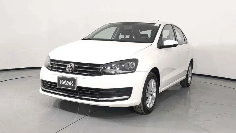 Foto Volkswagen Vento Comfortline usado (2018) color Blanco precio $213,999